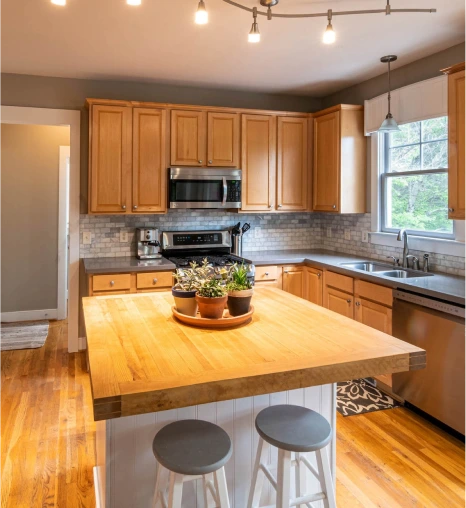 Lumber & Millwork services